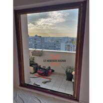 Porte-fenêtre bois lasuré | Menuiserie extérieure performante pour rénovation