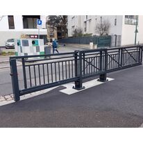 Barrière coulissante | Barrière autoportée coulissante en acier