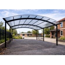 Préau scolaire aluminium sur-mesure | Ovalux – Abri de cour d’école robuste et lumineux