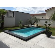 Margelles de piscine massives contemporaines | ROUVIÈRE COLLECTION