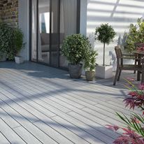 Lame coextrudée en bois composite pour espaces publics | Lame Atmosphère Brossée