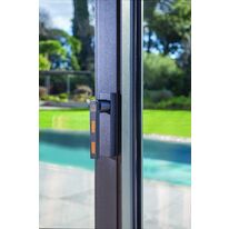 Poignée en aluminium à décor cuir ou bois pour menuiserie extérieure | Mandurah