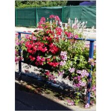 Barrière jardinière | Barrière de voirie Amande en acier galvanisé avec jardinière intégrée