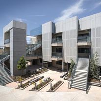 Bardage panneaux fibres ciment SCB | SWISSPEARL Ligne CARAT