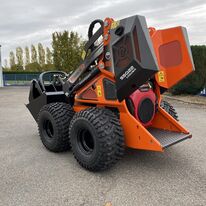 Mini chargeuse essence sur roues | Worky-Quad SSQ 22 Loader