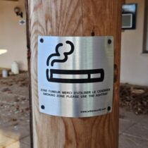 Panneau signalétique mural pour zone fumeur | URBANECO 42