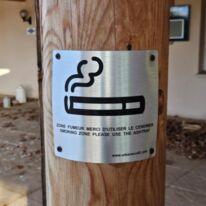 Panneau signalétique mural pour zone fumeur | URBANECO 42