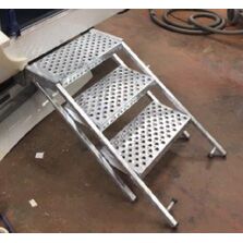 Escaliers et marchepieds accès véhicules PL | BOMBRUN - LES ESCALIERS DU VERNOSC