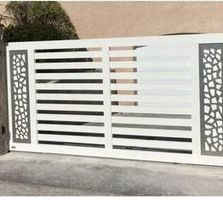 Portail coulissant ajouré en forme droite | Gamme Open 