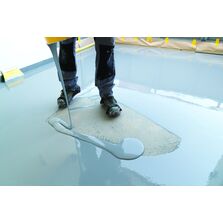 Système d'étanchéité liquide polyuréthane pour balcons et loggias | Weberdry PUR