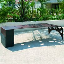 Banc en acier avec socle béton | Green Palacio