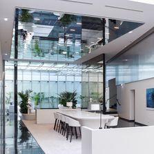 Plafond Miroir Toile Tendu pour Bureaux et Espaces d'Accueil | Like Mirror Mirolege