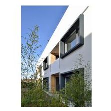 Cadre en béton blanc lisse prêt à peindre pour façades contemporaines | Gamme ÉVASION 