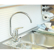 Mitigeurs chromés pour salle de bains et cuisine | Vienda