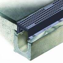 Caniveaux en béton fibré à grilles et charge jusqu'à 600 kN | FASERFIX TRAFFIC GG BLOC