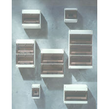 Coffrets équipés ou non de prises | Domino