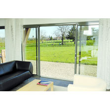 Menuiserie coulissante en aluminium jusqu'à quatre vantaux | Coulissant