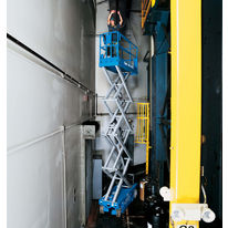 Plate-forme à ciseaux avec plateau étroit | GS-2632