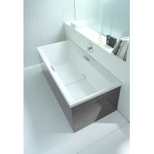 Salle de bains en céramique et bois aux lignes pures | 2nd floor