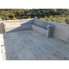 Dallage extérieur en béton façon pierre