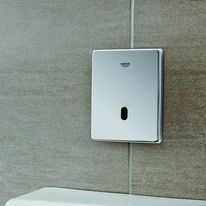 Plaque de commande infrarouge électronique pour urinoir | Tectron Skate