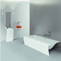 Ligne de sanitaires aux formes courbes | Strip Line