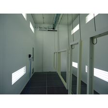 Machine à laquer pour atelier de menuiserie industrielle en PVC et aluminium | PVC Light