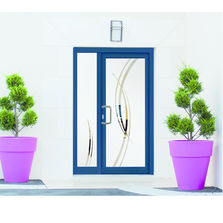 Porte d?’entrée en PVC ou aluminium avec remplissage vitré | Les Designs