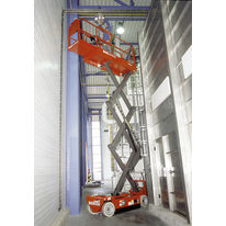 Nacelle à ciseaux jusqu'à 8,1 m de hauteur | 81 XE