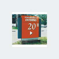 Panneaux composites pour enseigne et signalétique