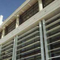 Brise-soleil fixe profilé en aile d'avion | Ecume