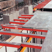 Étaiement antidéversement pour coffrage de plancher | Skydeck Ply