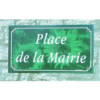 Signalisation de rue sur fond décor | Raffinée