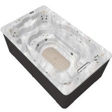 Spa de nage à contre-courant et de massage compact - Performance | 13SE Fitness