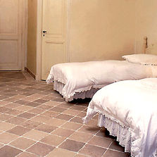 Dallage en pierre calcaire aspect rustique | Avaricum