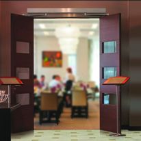 Automatisme pour portes piétonnes battantes jusqu'à 400 kg de poids | DAB 205