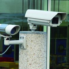 Mâts pour vidéoprotection en zone urbaine ou commerciale | Mât caméra