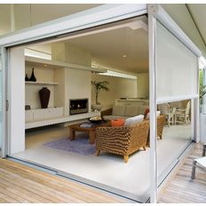 Store vertical avec coffre pour protection solaire d’espaces extérieurs | Screeny 110 ZIP