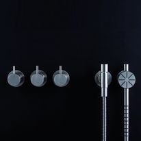 Douche murale cascade pour SPA | Vola 5471S