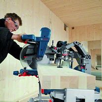 Scie radiale à onglets de 2 000 watts | GCM 12 GDL