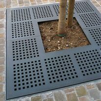 Grille d’arbre | Grille d’arbre Kub en acier découpé laser
