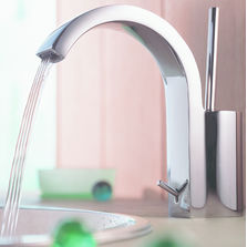 Robinetterie de salle de bains avec brise-jet à quatre diffuseurs | Glance