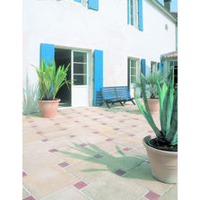 Dalles de pierre reconstituée avec cabochons décoratifs | Cheverny