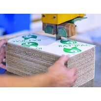 Panneau isolant porteur alvéolaire cellulosé à,base de carton recyclé | Ipac