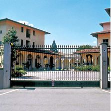 Motorisation pour portes coulissantes jusqu’à 1 500 kg | Cross 15V