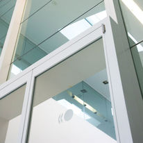 Cloisons vitrées coupe-feu sans montants intermédiaires | Promat-SYSTEMGLAS