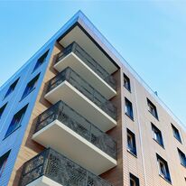 Garde-corps tôlé filant | KARACTÈRE