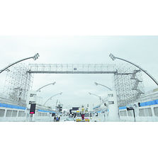 Passerelle d'échafaudage jusqu'’à 33,12 m de portée | Passerelle XL