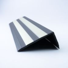 Nez de marche luminescent et coloré