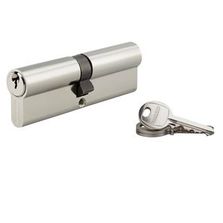 Cylindre à clé crantée 50 x 50 mm nickelé 3 clés